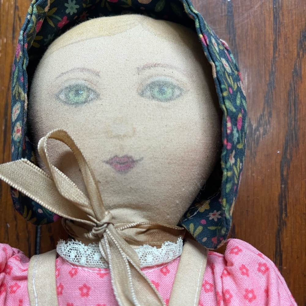 primitive handmade folk art cloth doll Painted Face - Picture 4 of 9